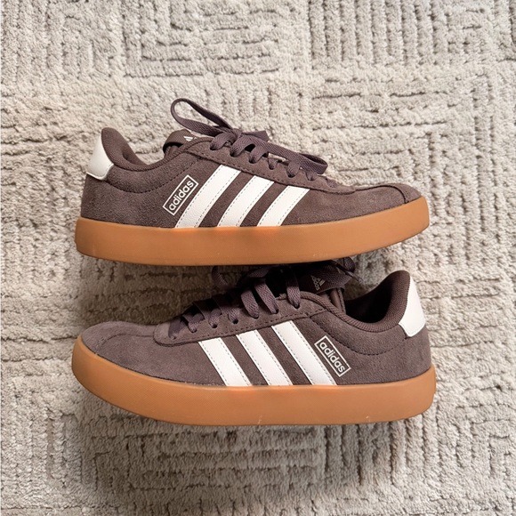 adidas Shoes - Adidas LV Court 3.0 Brown Sneakers
